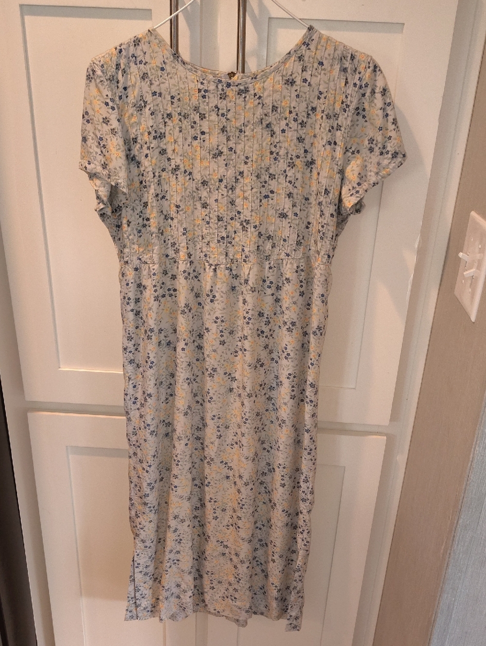 Claiborne Cream Floral Short Sleeve Dress with Blue and Yellow Accents
